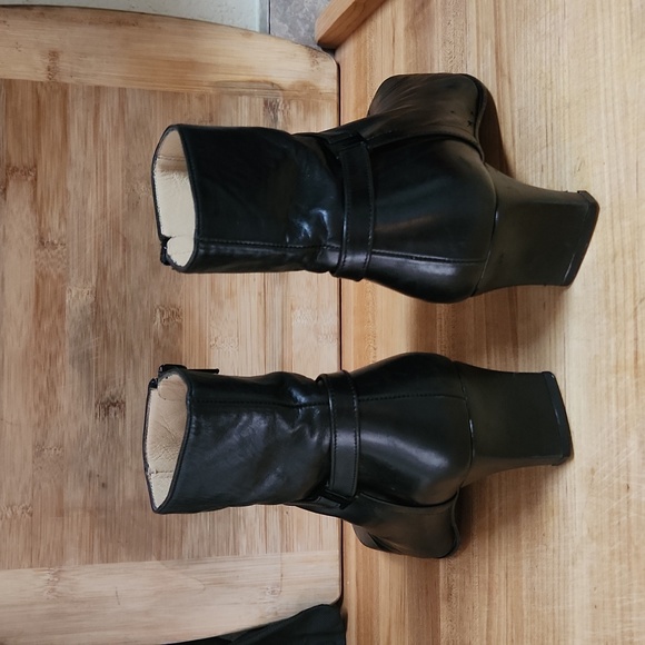 Salvatore Ferragamo Italian black leather Vintage used boots size 6.5 - Picture 15 of 16